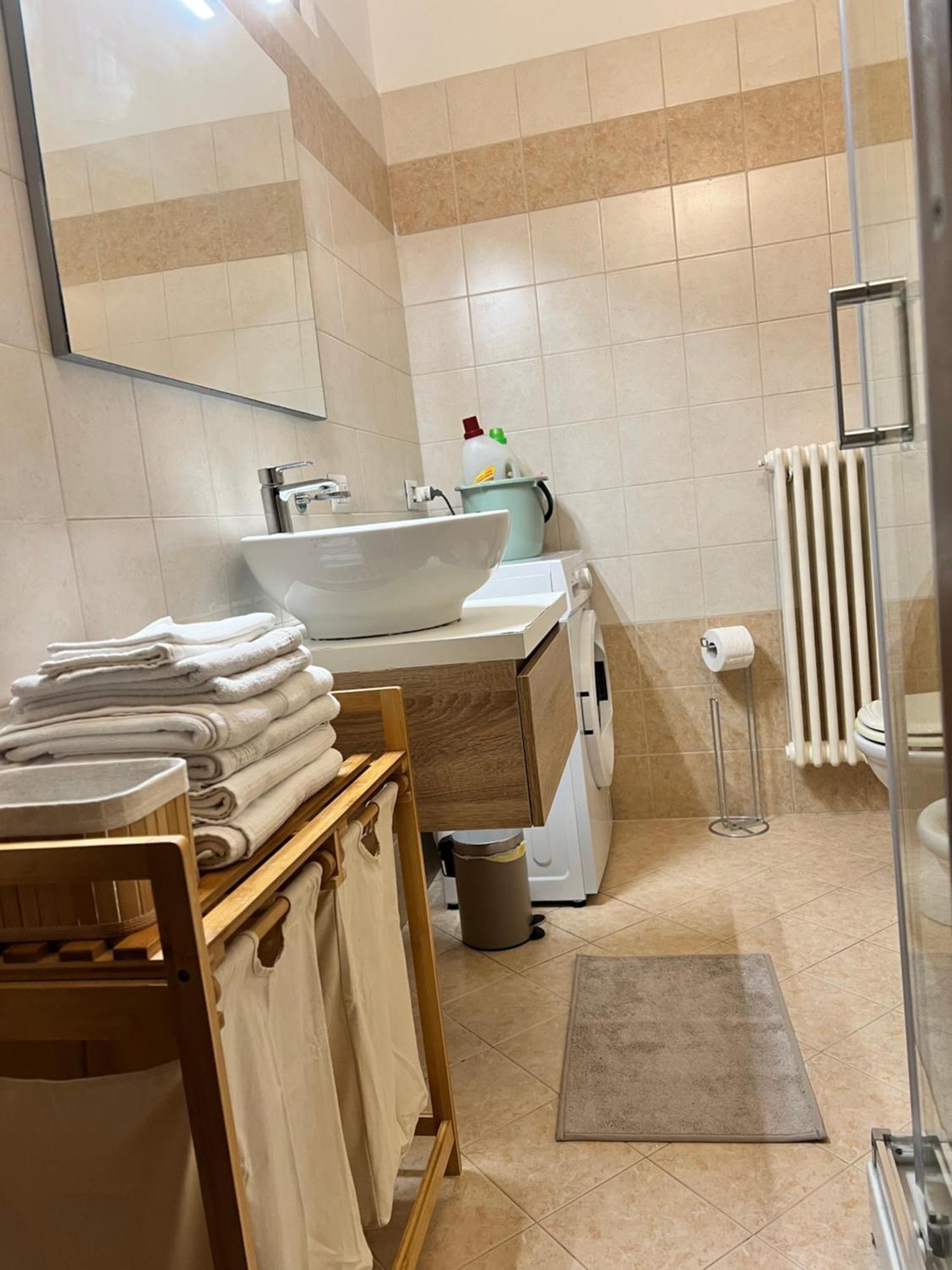 85 Mjka House Free Parking Como Albese Con Cassano المظهر الخارجي الصورة